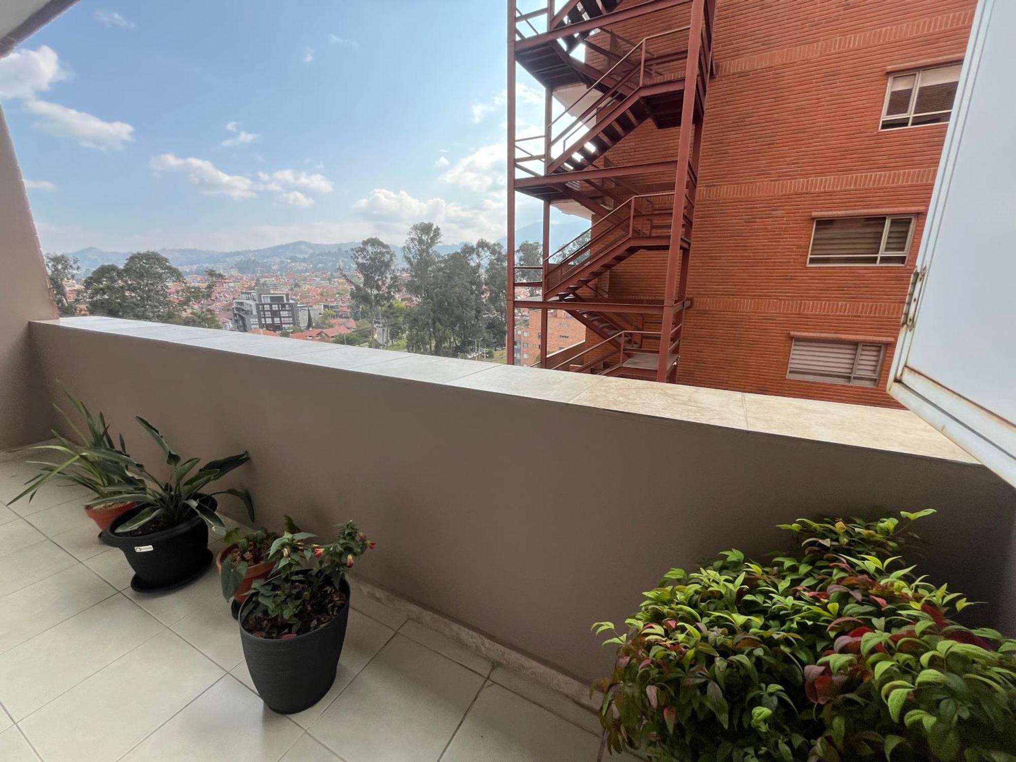 Enorme, 3 Habitaciones, Vista A Toda La Ciudad, Zona Exclusiva, Jacuzzi Cuenca Exterior photo